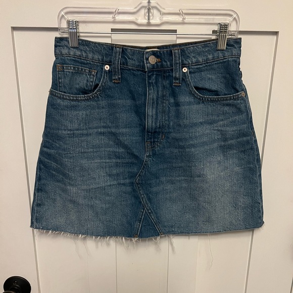 Madewell Rigid Denim A-Line Mini Skirt Medium Wash Jean 27 Raw Hem - Picture 5 of 6